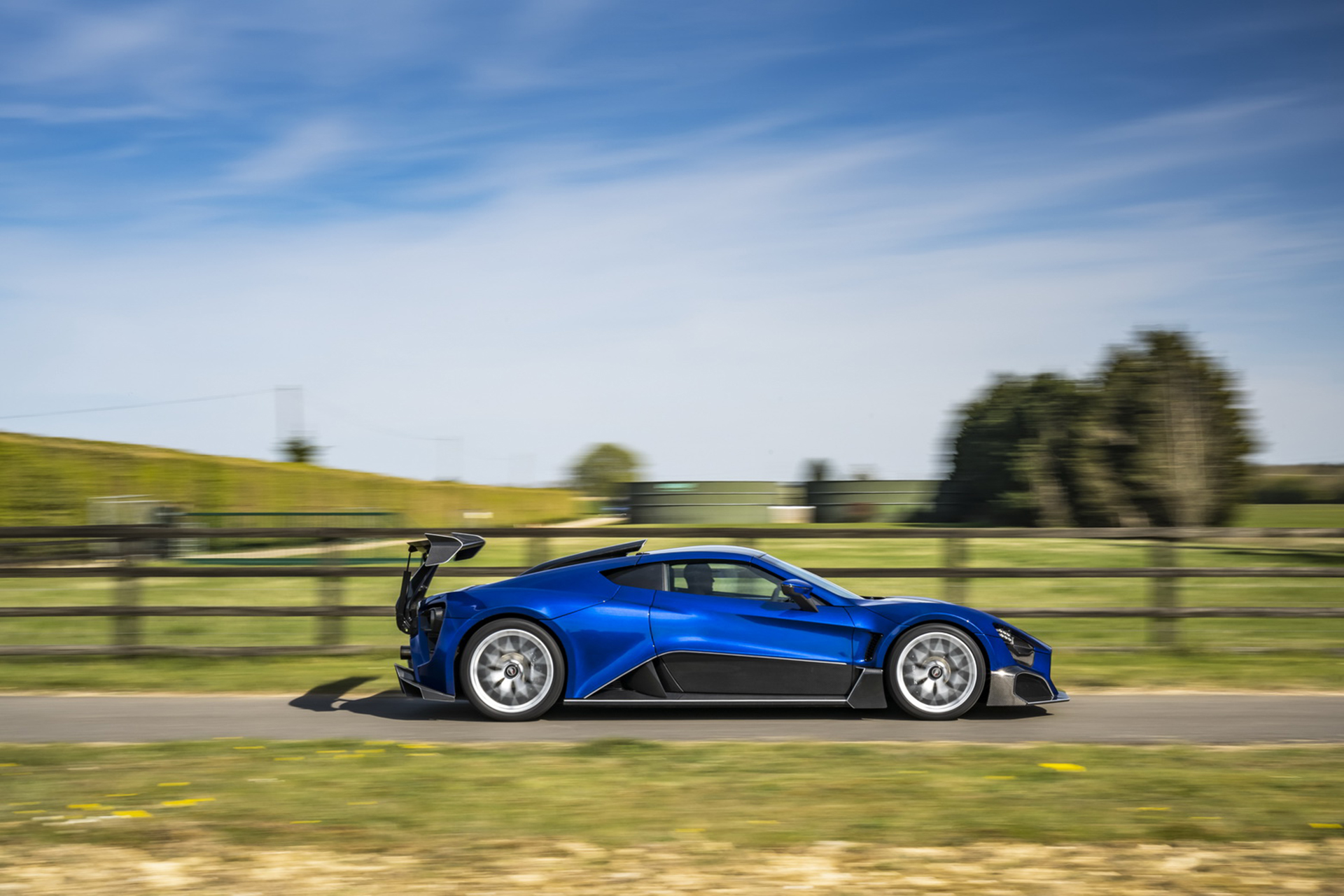 Download 2020 Zenvo TSR-S - Side HD Wallpaper 1920x1280 #40