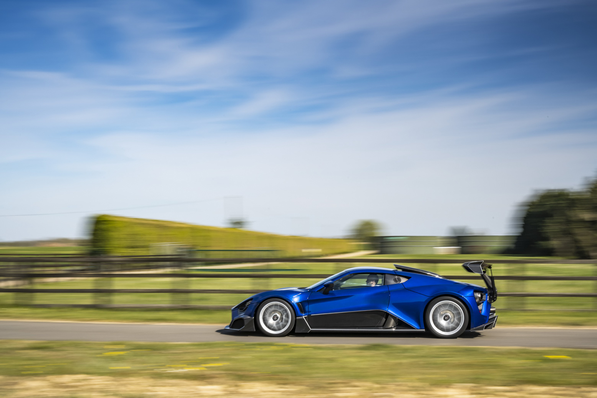 Download 2020 Zenvo TSR-S - Side HD Wallpaper 1920x1280 #43