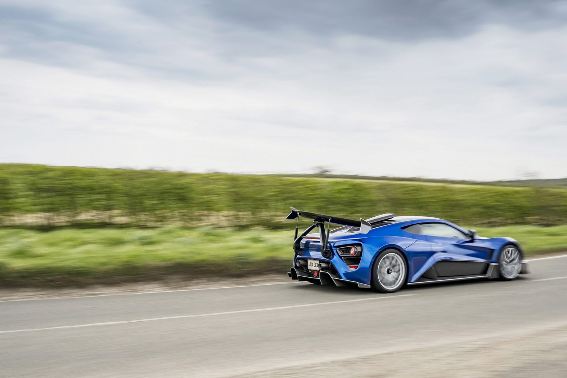 Download 2020 Zenvo TSR-S - Side HD Wallpaper 1920x1280 #45