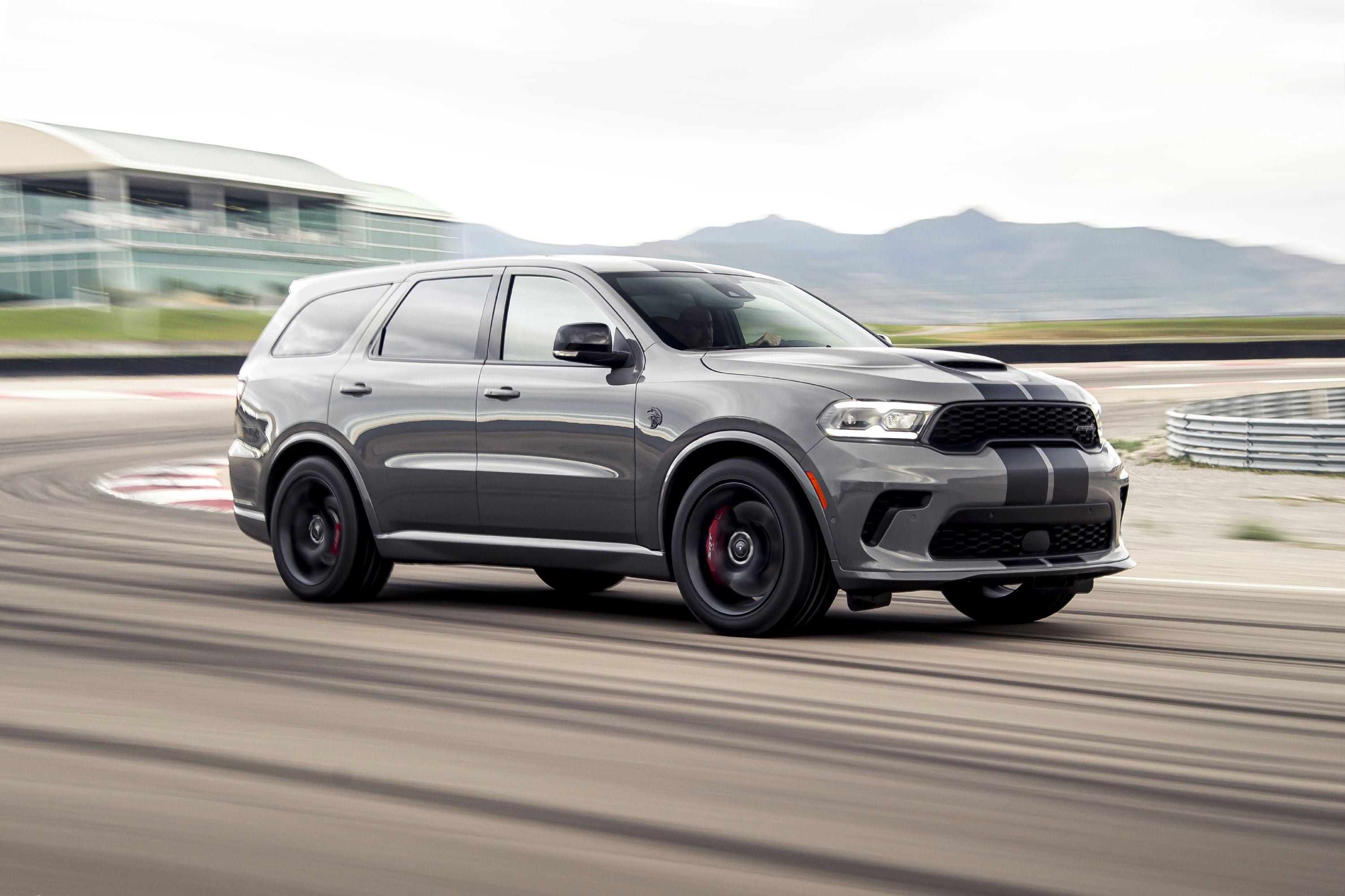 Download 2021 Dodge Durango SRT Hellcat - Front Three-Quarter HD Wallpaper 3000x2000 #16