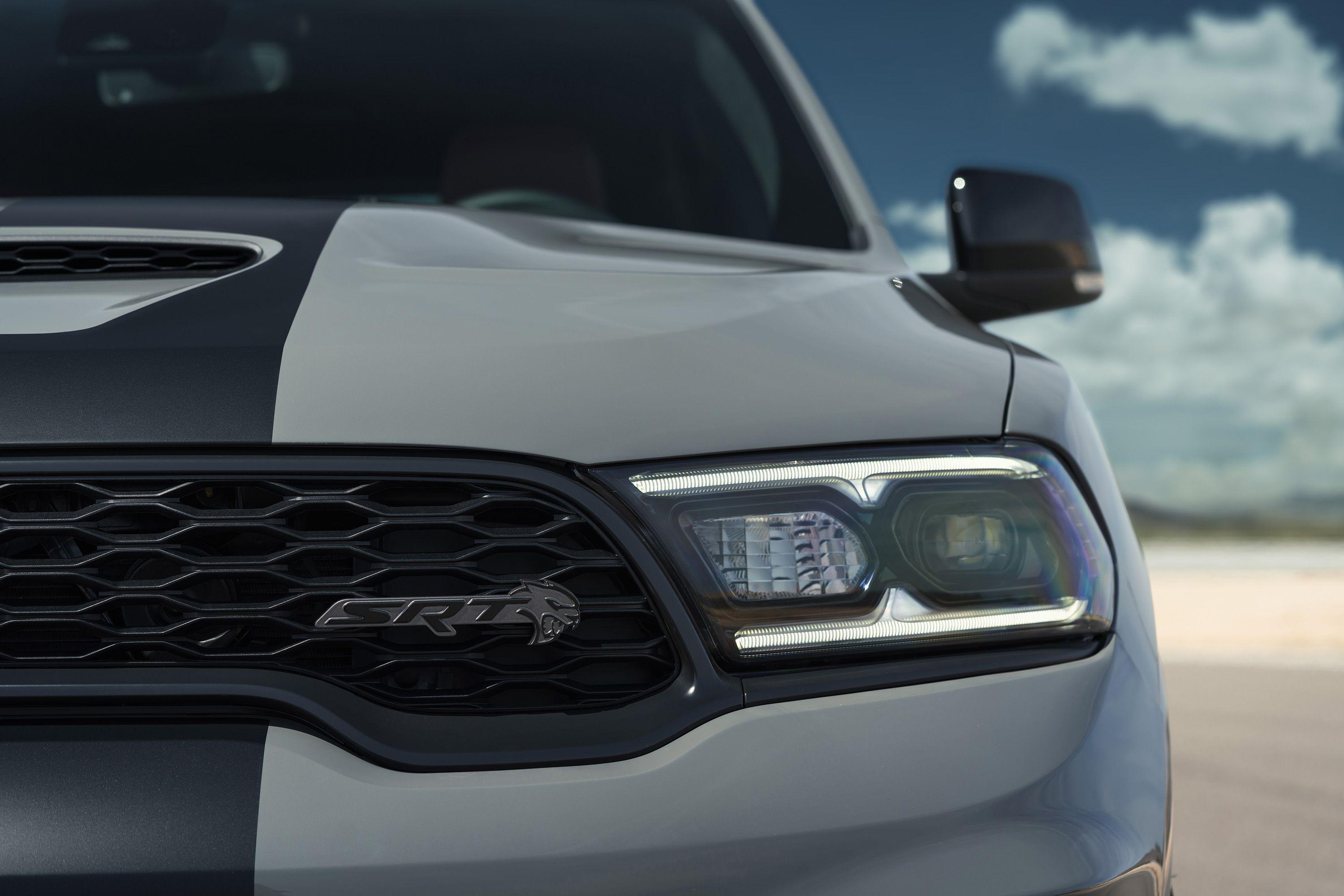 Download 2021 Dodge Durango SRT Hellcat - Headlight HD Wallpaper 3000x2001 #40