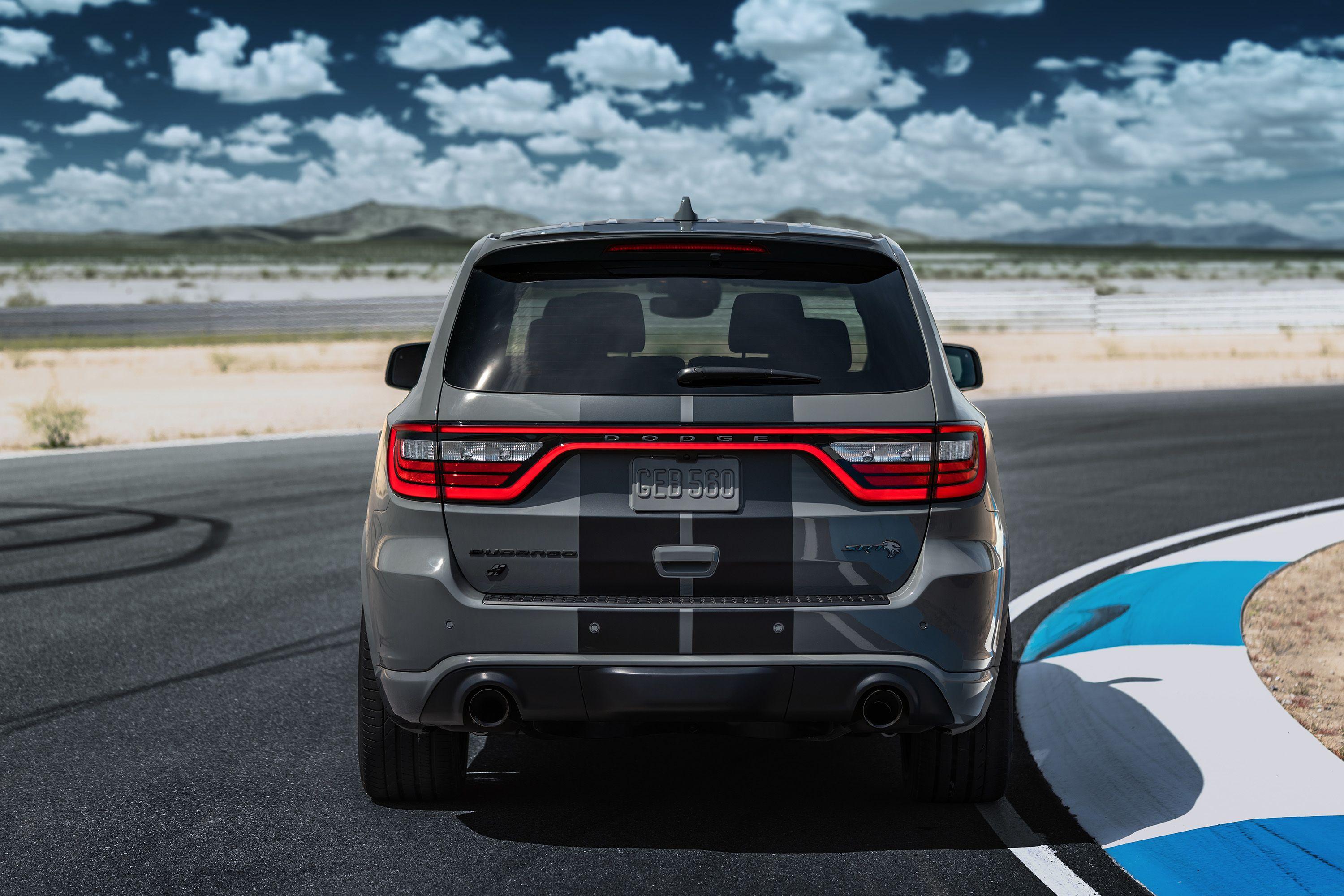 Download 2021 Dodge Durango SRT Hellcat - Rear HD Wallpaper 3000x2001 #28