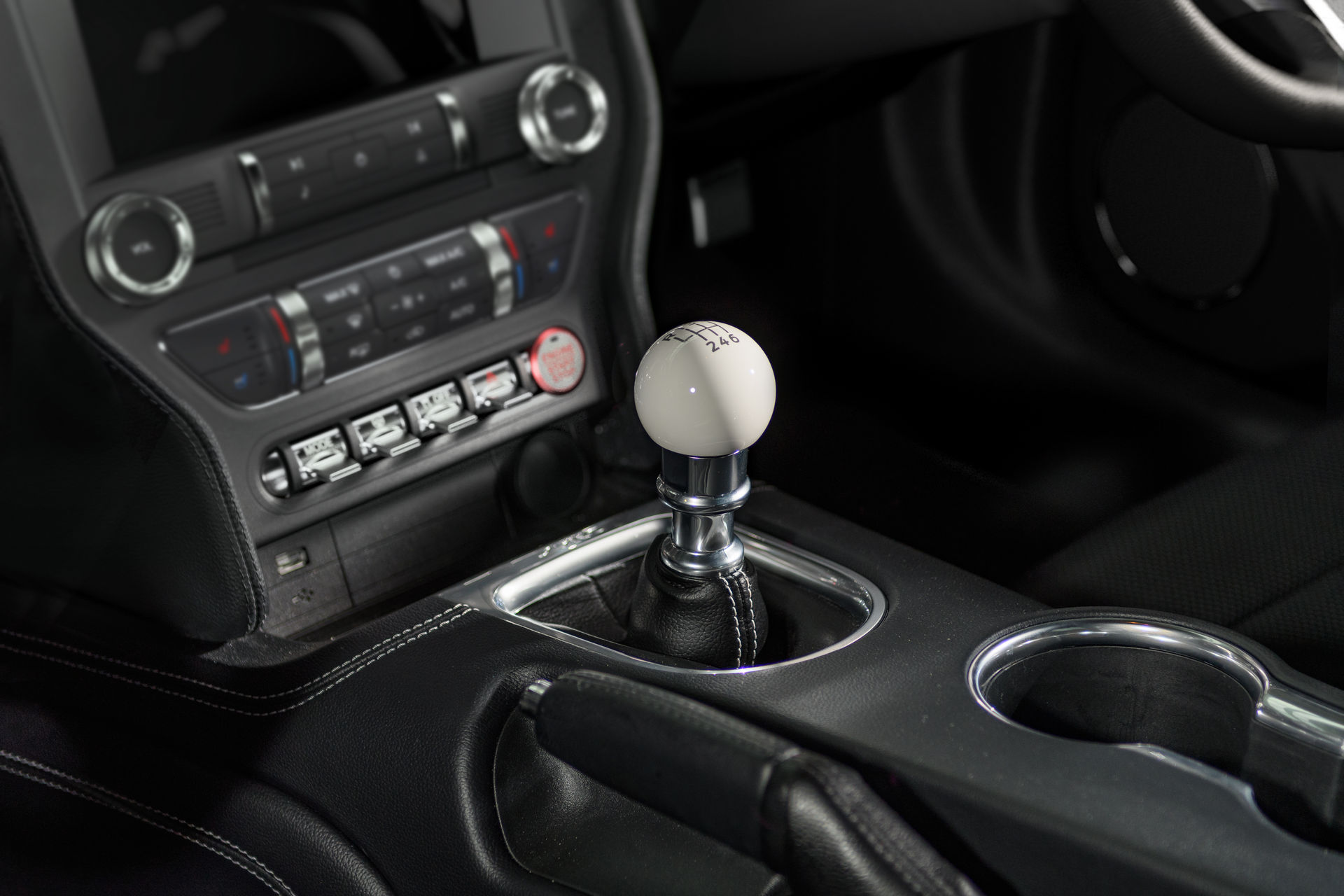 Download 2021 Ford Mustang Mach 1 - Central Console HD Wallpaper 1920x1280 #70