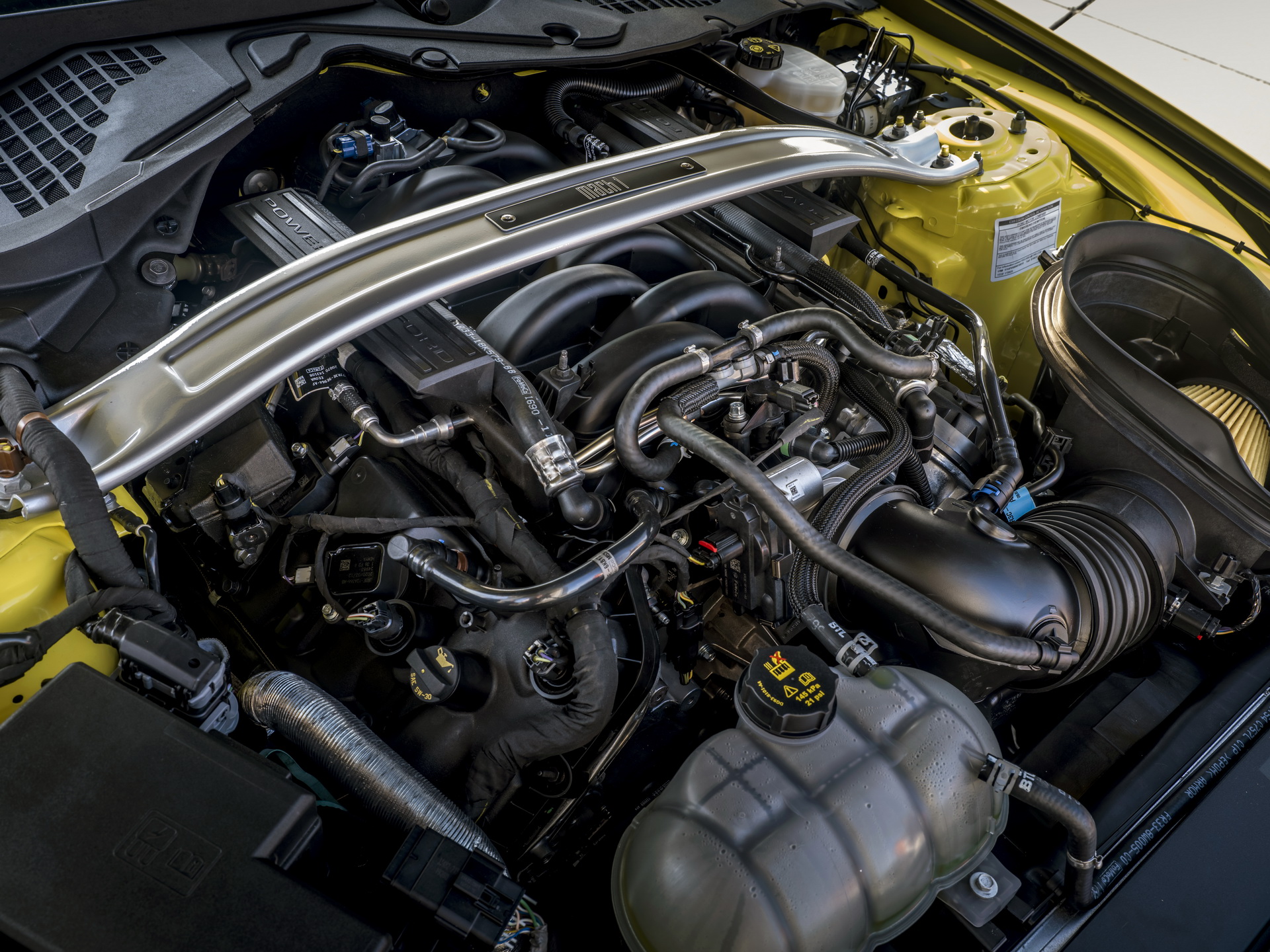 Download 2021 Ford Mustang Mach 1 - Engine HD Wallpaper 1920x1440 #41