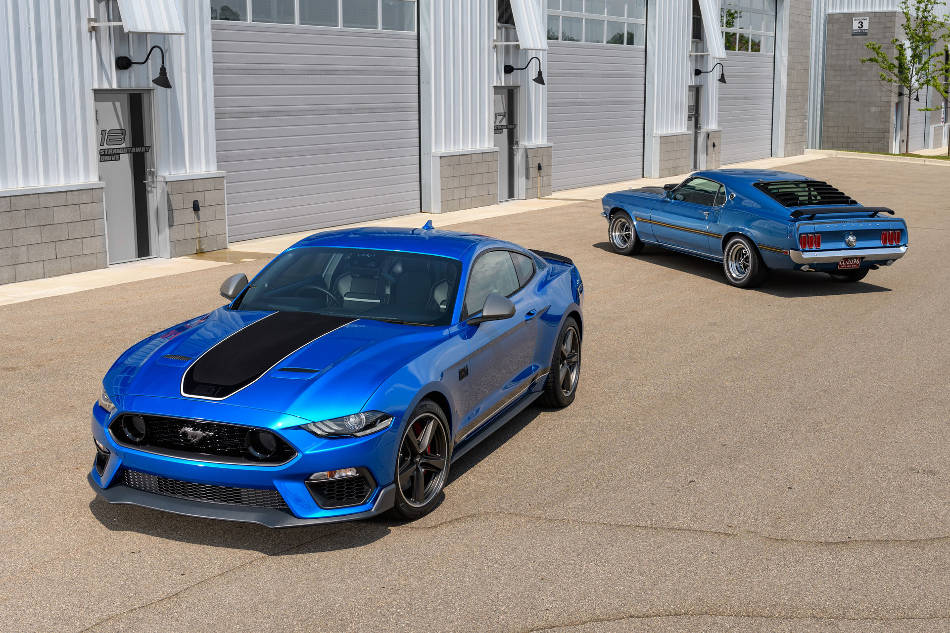 Download 2021 Ford Mustang Mach 1 - Front Three-Quarter HD Wallpaper 1920x1280 #64