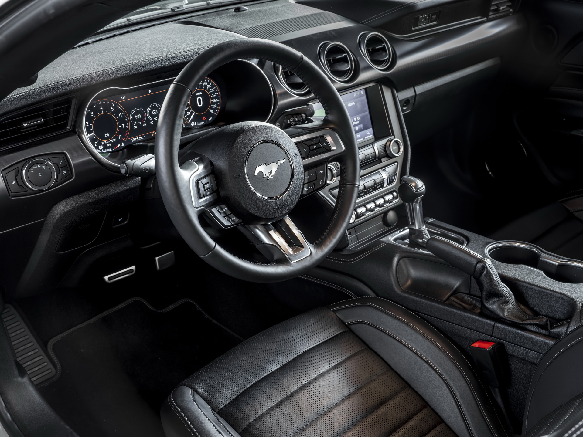 Download 2021 Ford Mustang Mach 1 - Interior HD Wallpaper 1920x1440 #60