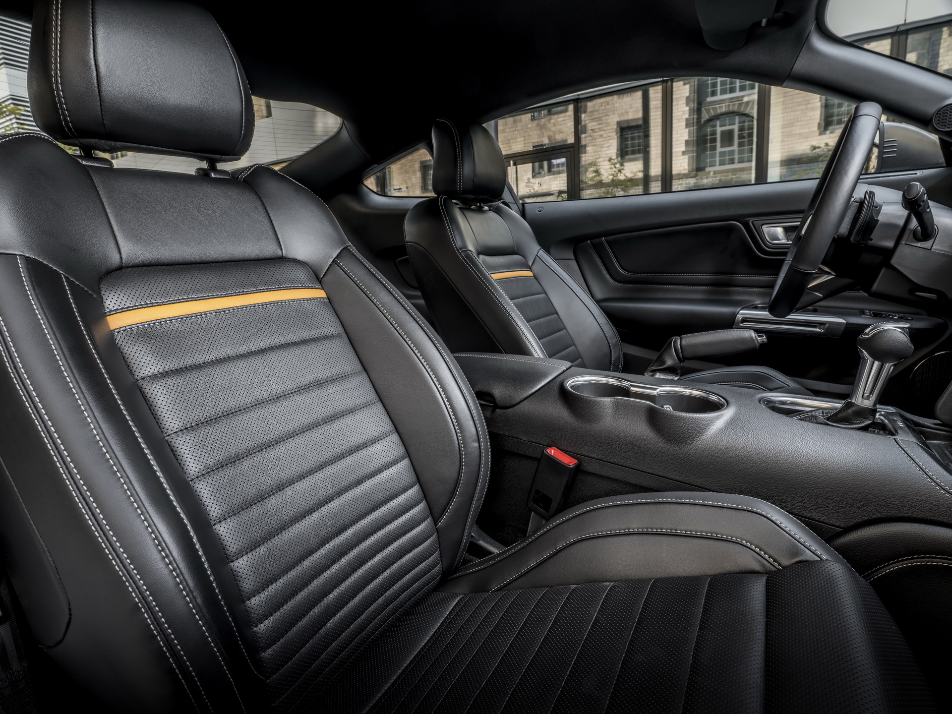 Download 2021 Ford Mustang Mach 1 - Interior HD Wallpaper 1920x1440 #61