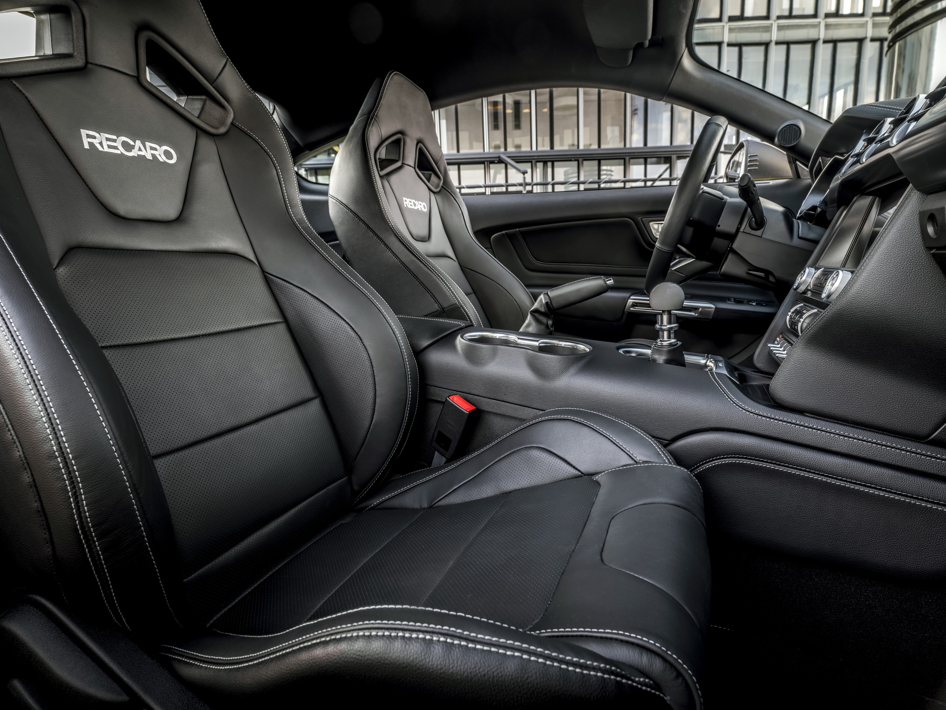Download 2021 Ford Mustang Mach 1 - Interior HD Wallpaper 1920x1440 #45