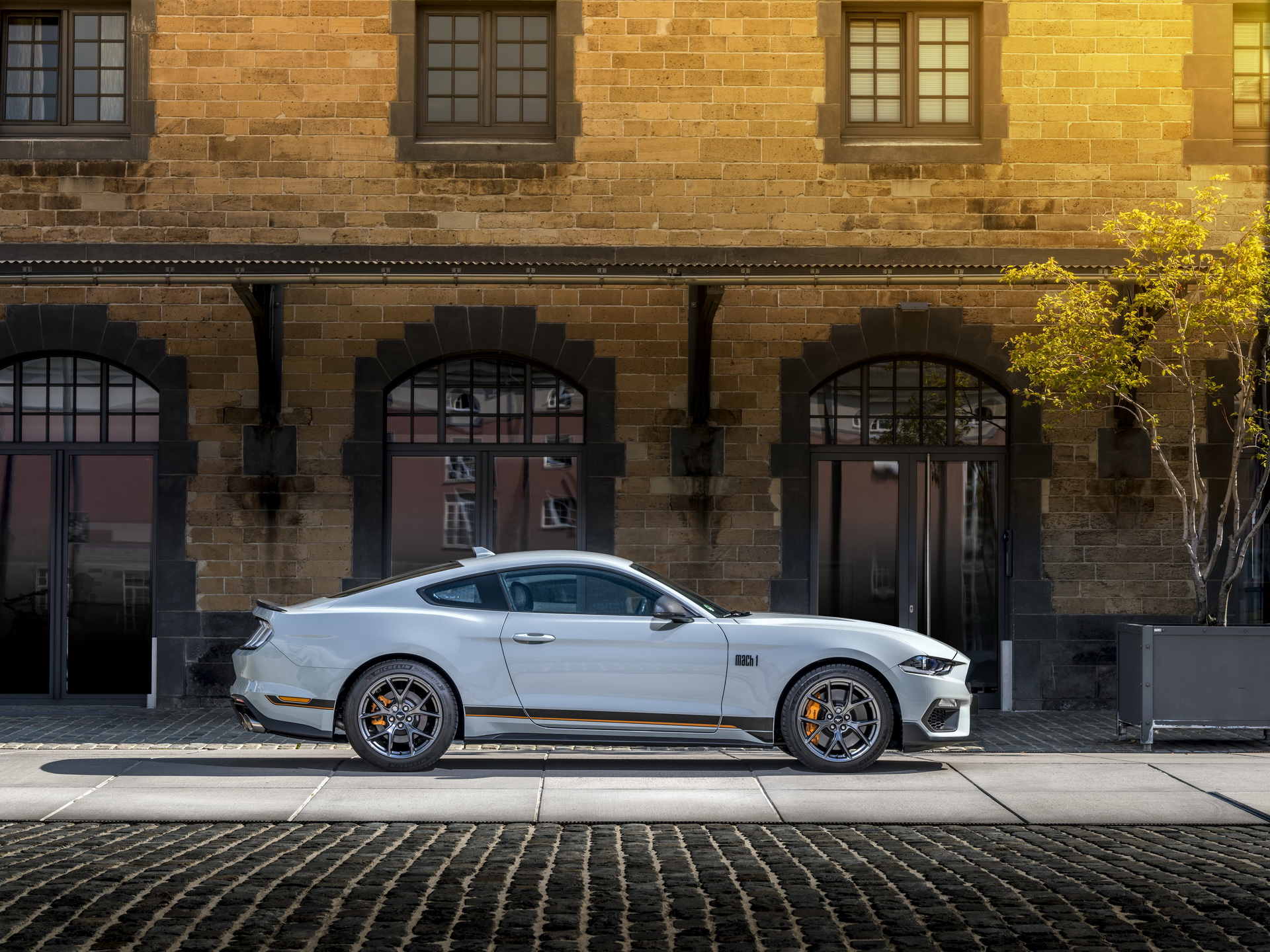 Download 2021 Ford Mustang Mach 1 - Side HD Wallpaper 1920x1440 #53