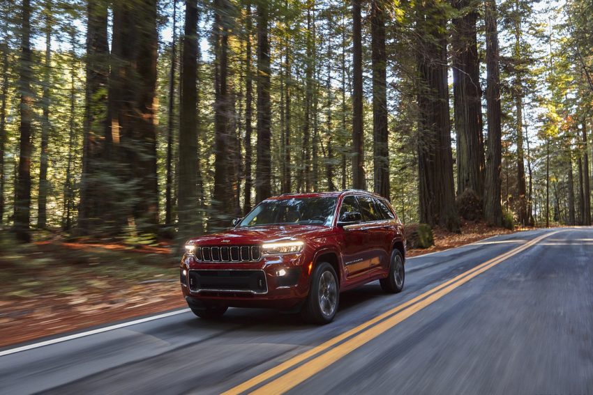 2021 Jeep Grand Cherokee L Overland - Front Three-Quarter Wallpaper 850x567 #7