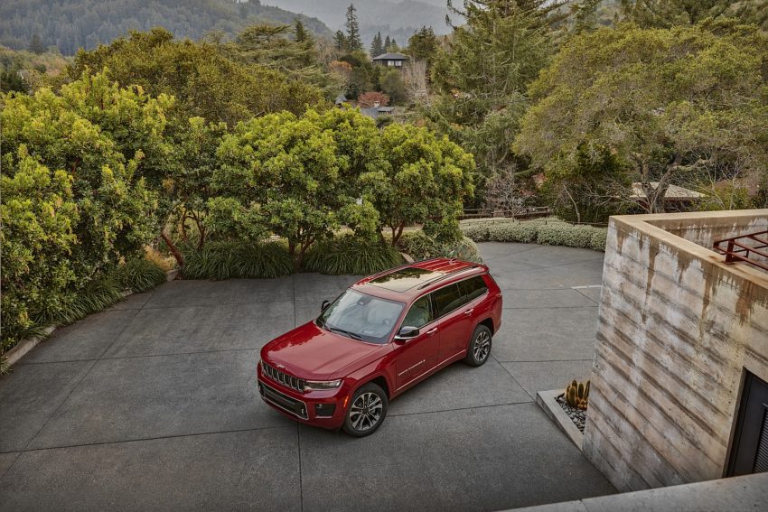 2021 Jeep Grand Cherokee L Overland - Front Three-Quarter Wallpaper 850x567 #20