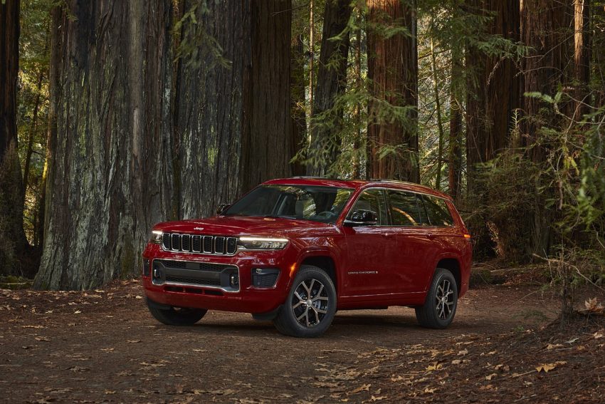 2021 Jeep Grand Cherokee L Overland - Front Three-Quarter Wallpaper 850x567 #10