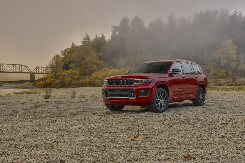 2021 Jeep Grand Cherokee L Overland - Front Three-Quarter Wallpaper 850x566 #11