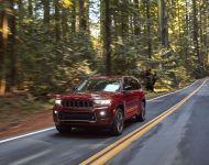 2021 Jeep Grand Cherokee L Overland - Front Three-Quarter Wallpaper 190x150