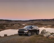 2021 Jeep Grand Cherokee L Summit Reserve - Front Three-Quarter Wallpaper 190x150
