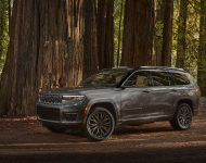 2021 Jeep Grand Cherokee L Summit Reserve - Front Three-Quarter Wallpaper 190x150