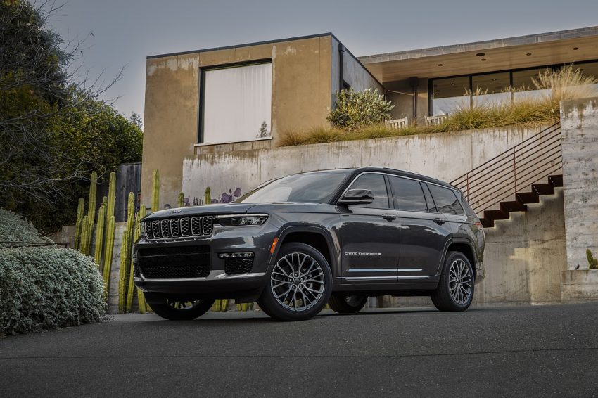 2021 Jeep Grand Cherokee L Summit Reserve - Front Three-Quarter Wallpaper 850x566 #49