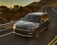 Download 2021 Jeep Grand Cherokee L Summit Reserve HD Wallpapers and Backgrounds