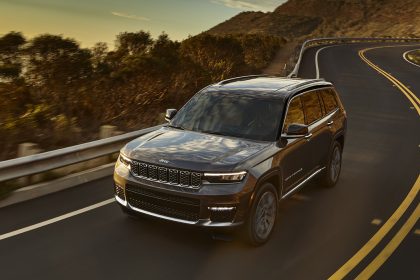 Download 2021 Jeep Grand Cherokee L Summit Reserve HD Wallpapers and Backgrounds