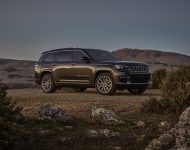 2021 Jeep Grand Cherokee L Summit Reserve - Front Three-Quarter Wallpaper 190x150