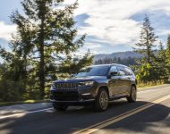 2021 Jeep Grand Cherokee L Summit Reserve - Front Three-Quarter Wallpaper 190x150