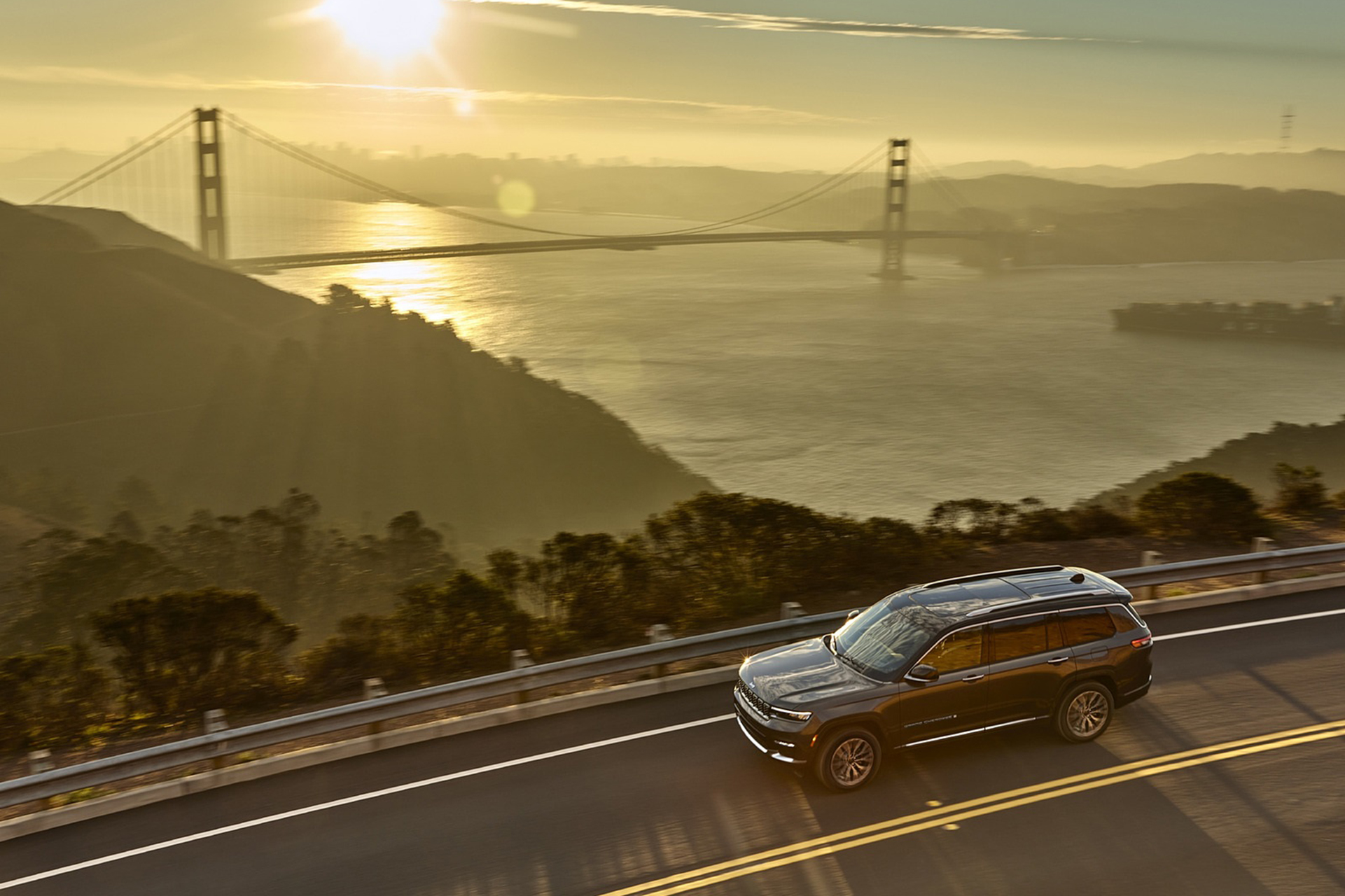 Download 2021 Jeep Grand Cherokee L Summit Reserve - Front Three-Quarter HD Wallpaper 1921x1280 #6