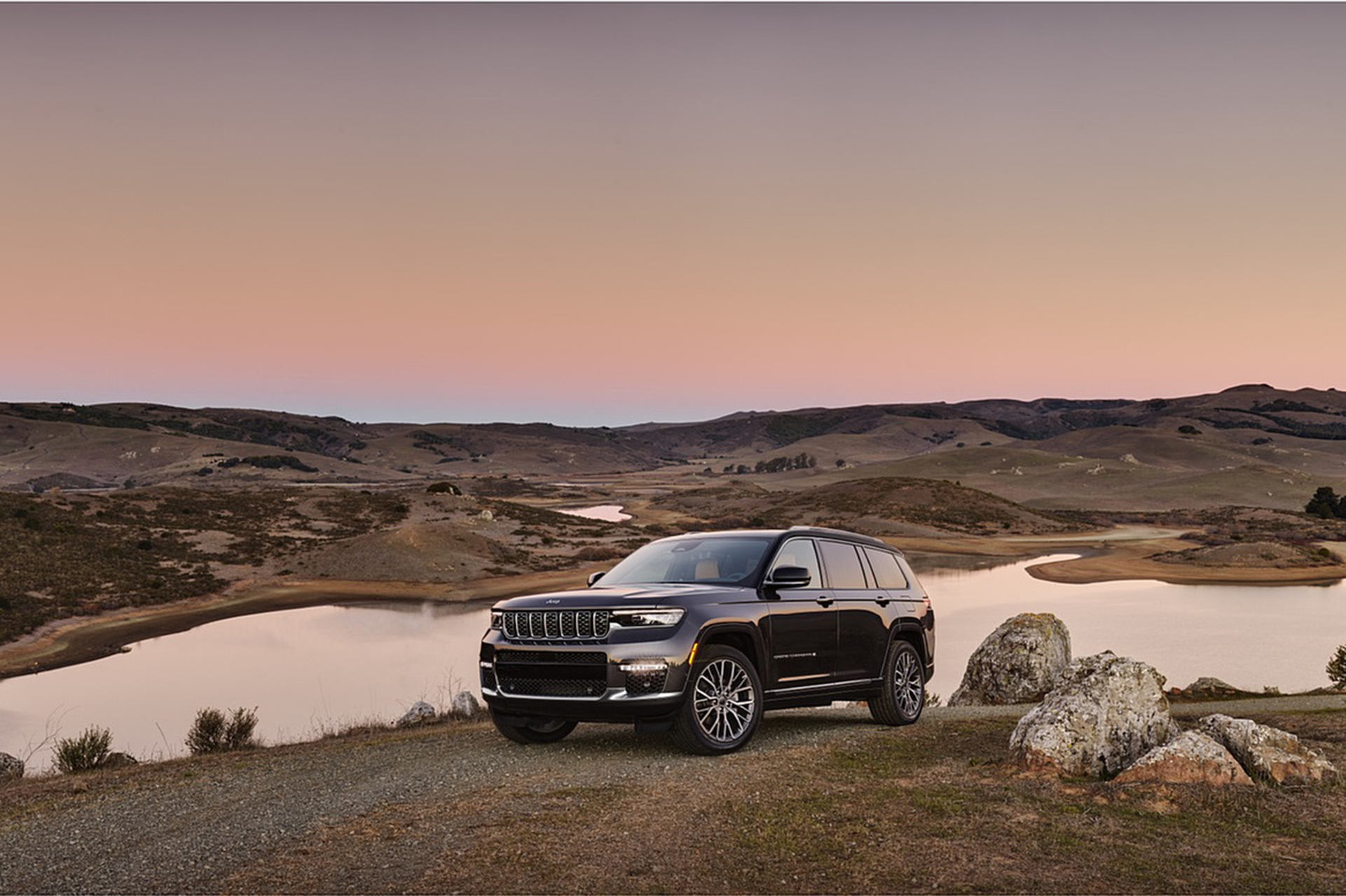 Download 2021 Jeep Grand Cherokee L Summit Reserve - Front Three-Quarter HD Wallpaper 1921x1280 #38