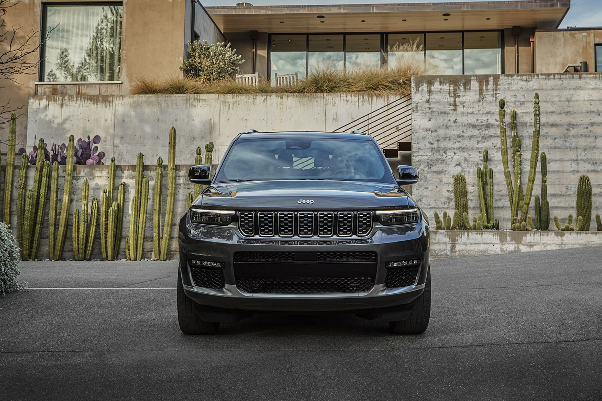 Download 2021 Jeep Grand Cherokee L Summit Reserve - Front HD Wallpaper 1921x1281 #46