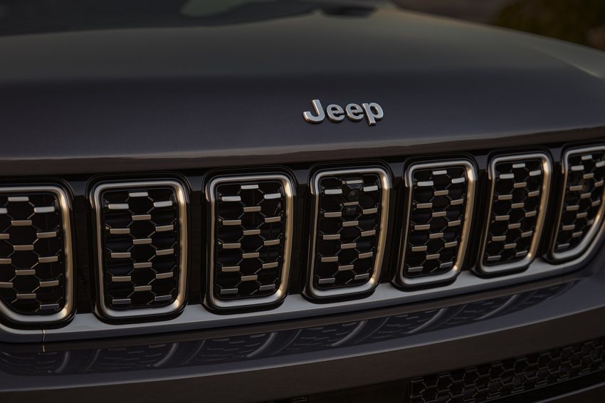 2021 Jeep Grand Cherokee L Summit Reserve - Grill Wallpaper 850x566 #60