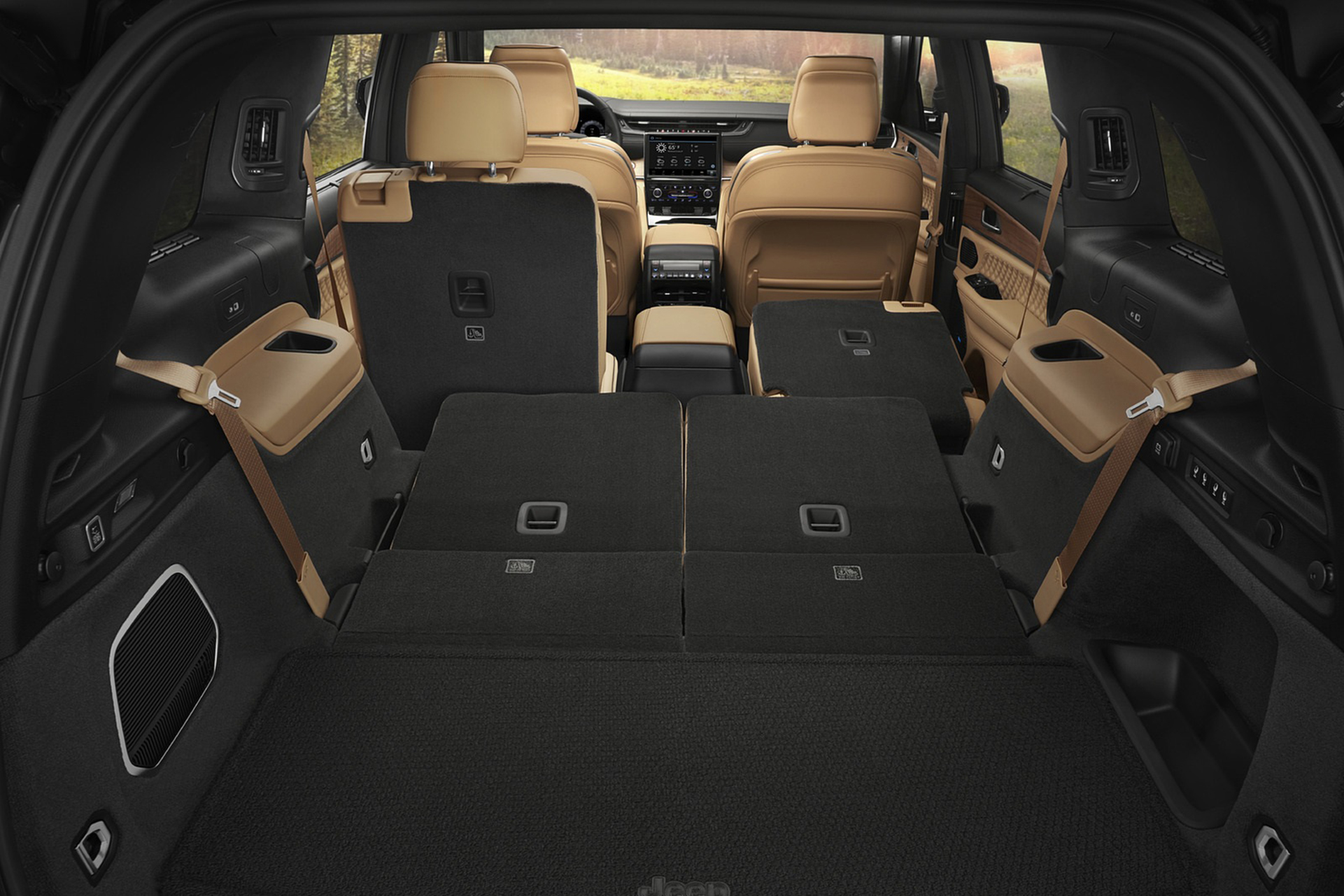 Download 2021 Jeep Grand Cherokee L Summit Reserve - Trunk HD Wallpaper 1921x1281 #96
