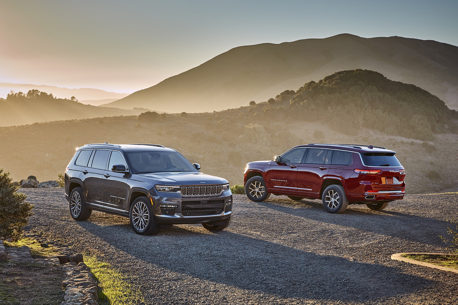 Download 2021 Jeep Grand Cherokee L Summit Reserve HD Wallpaper 1921x1281 #43