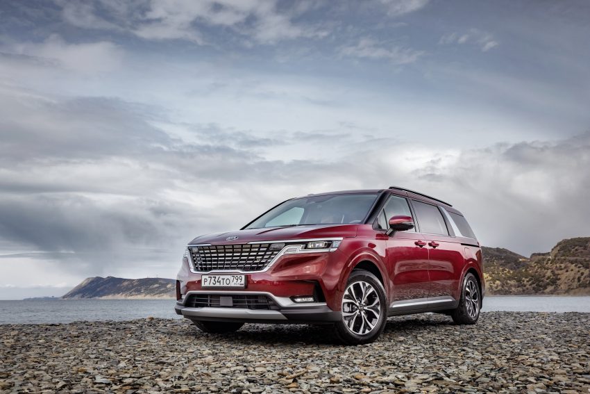 2021 Kia Carnival [CIS-spec] - Front Three-Quarter Wallpaper 850x567 #7