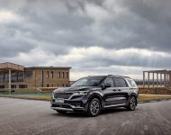 2021 Kia Carnival [CIS-spec] - Front Three-Quarter Wallpaper 190x150