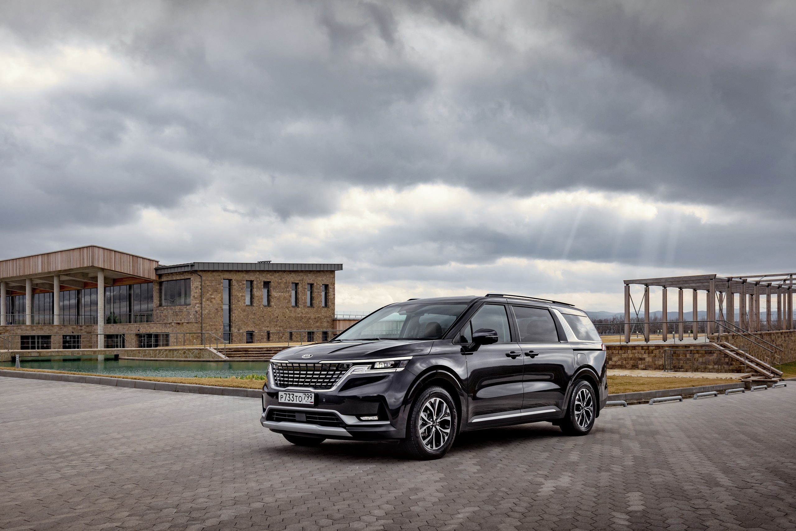 Download 2021 Kia Carnival [CIS-spec] - Front Three-Quarter HD Wallpaper 2560x1707 #3