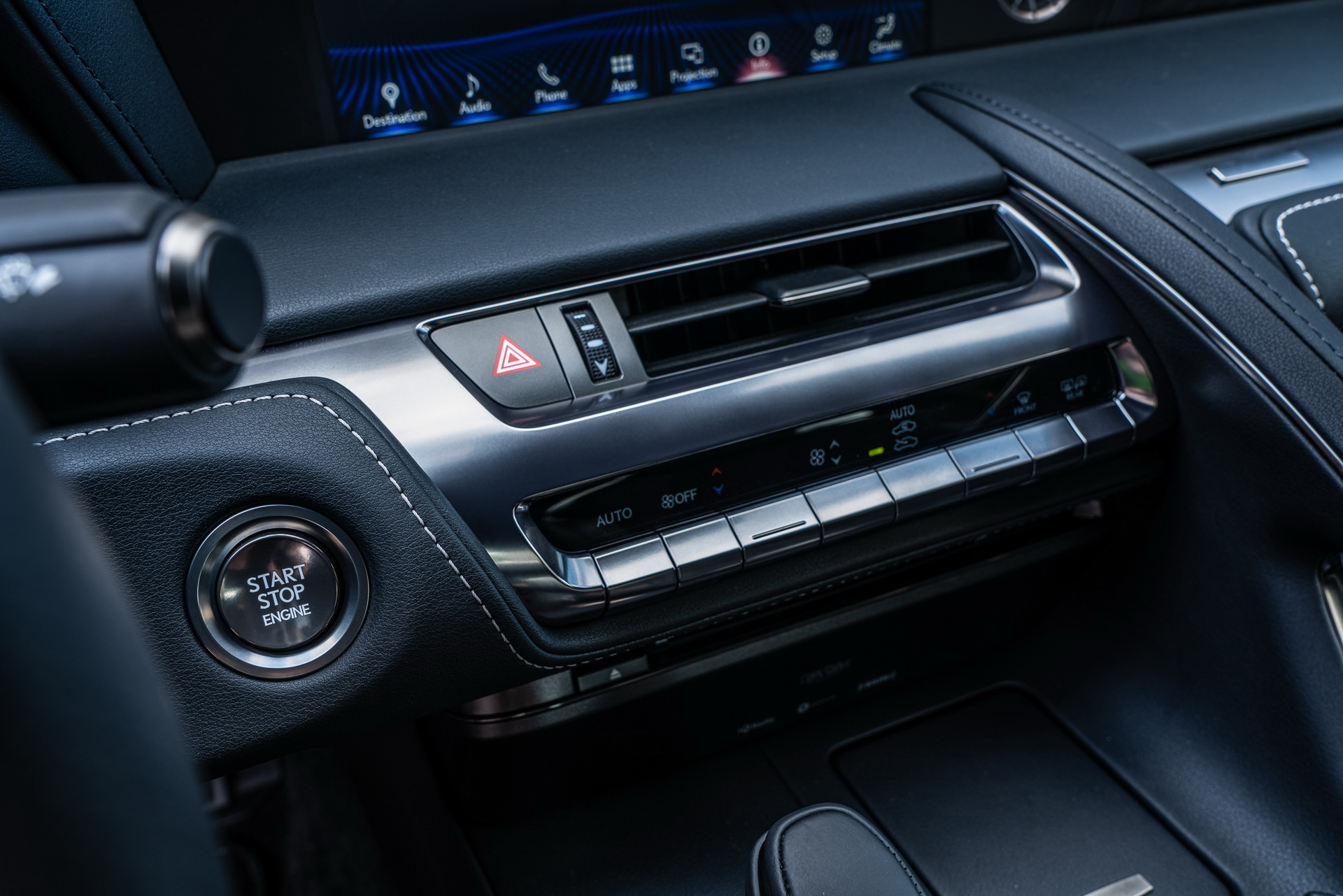 Download 2021 Lexus LC 500 Coupe - Central Console HD Wallpaper 1920x1281 #48