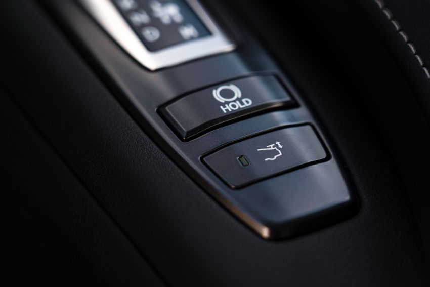 2021 Lexus LC 500 Coupe - Central Console Wallpaper 850x567 #47