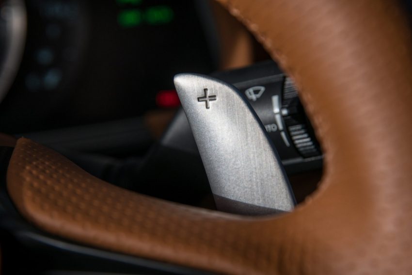 2021 Lexus LC 500 Coupe - Paddle Shifters Wallpaper 850x567 #100