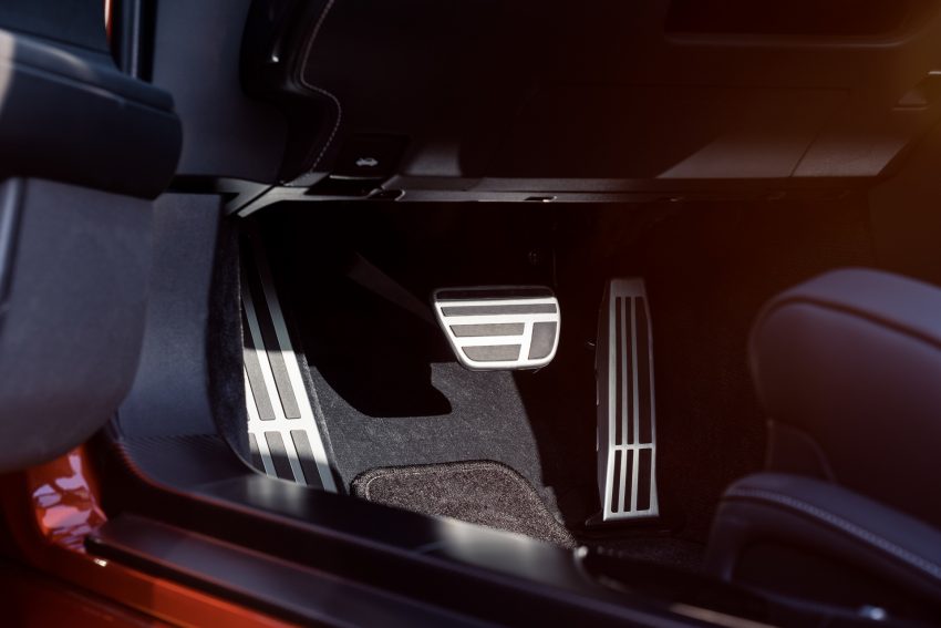 2021 Lexus LC 500 Coupe - Pedals Wallpaper 850x567 #37