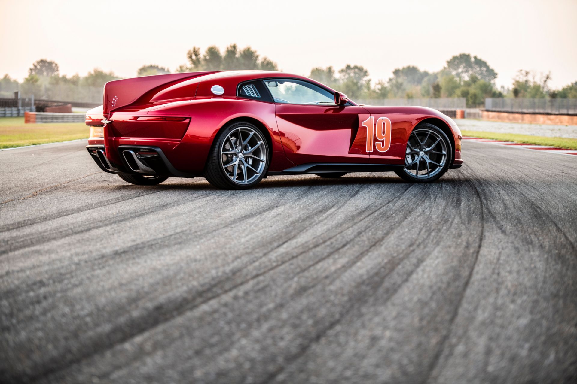 Download 2021 Touring Superleggera Aero 3 - Side HD Wallpaper 1920x1279 #30