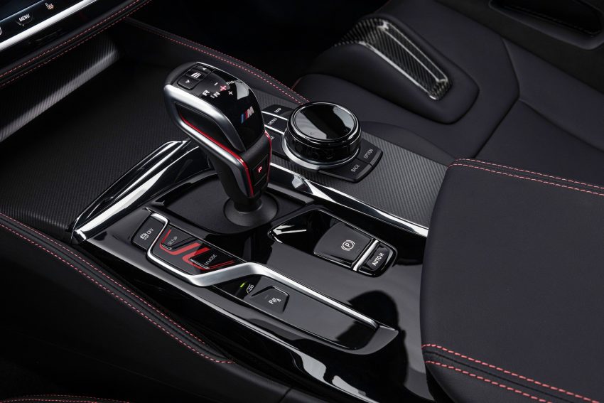 2022 BMW M5 CS - Central Console Wallpaper 850x567 #95