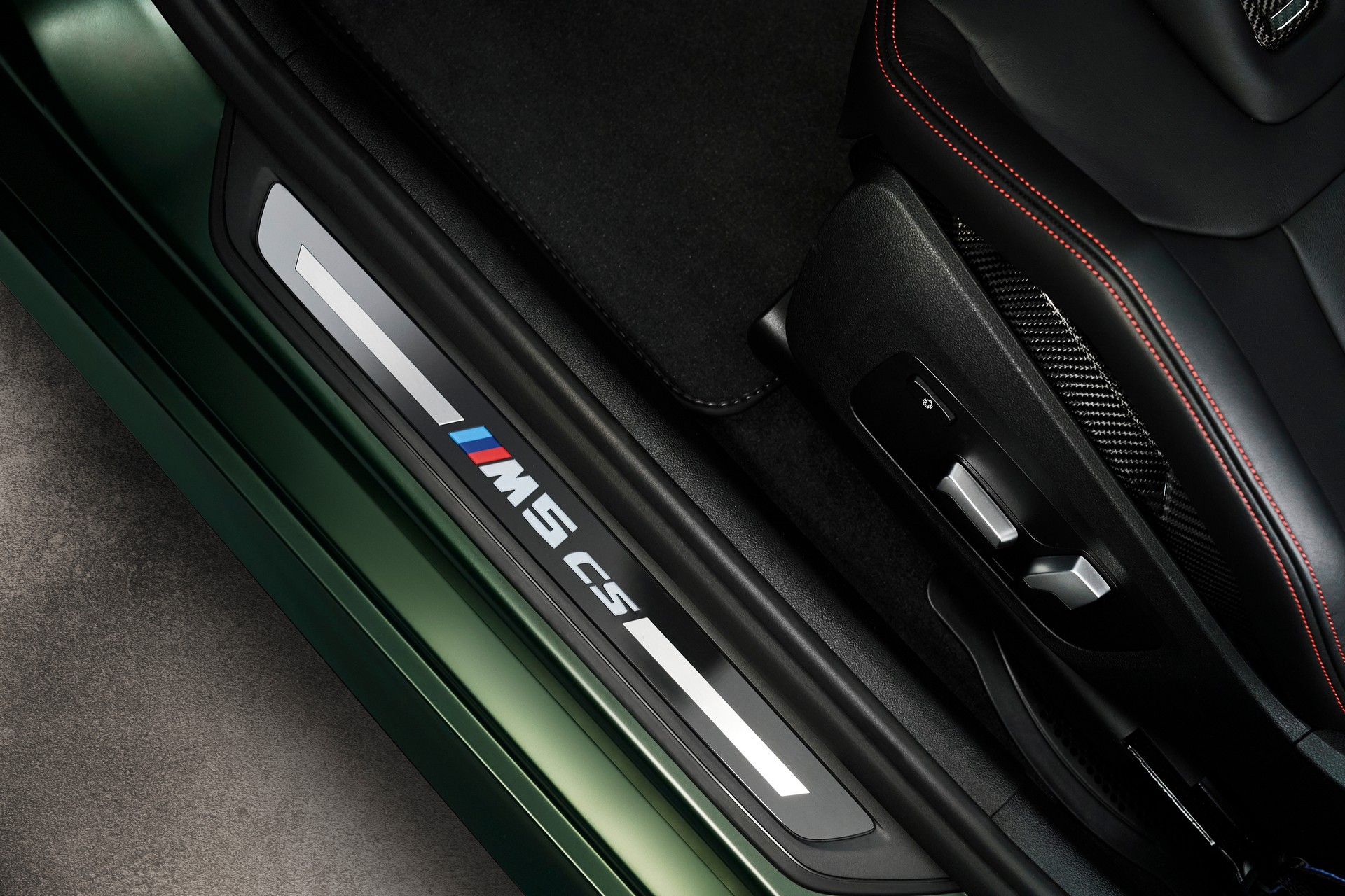 Download 2022 BMW M5 CS - Door Sill HD Wallpaper 1920x1280 #117