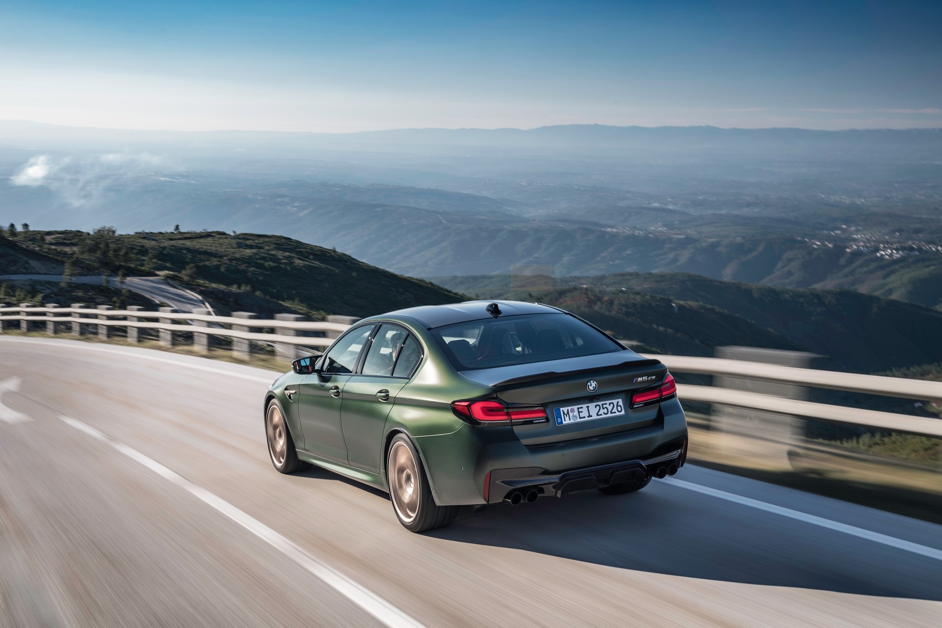 Download 2022 BMW M5 CS - Rear Three-Quarter HD Wallpaper 1920x1280 #23