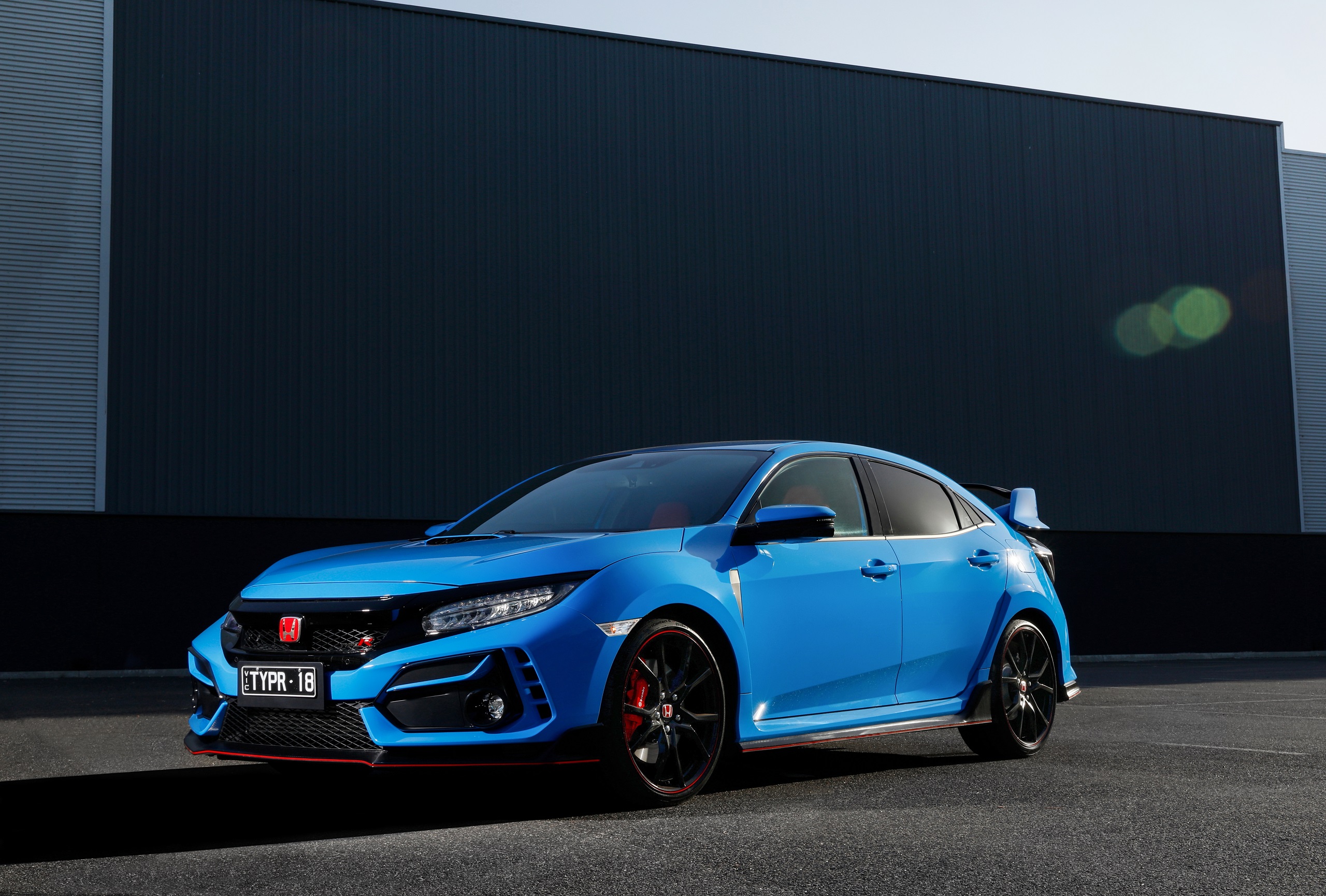 Download 2020 Honda Civic Type R - Front Three-Quarter HD Wallpaper 2560x1730 #30