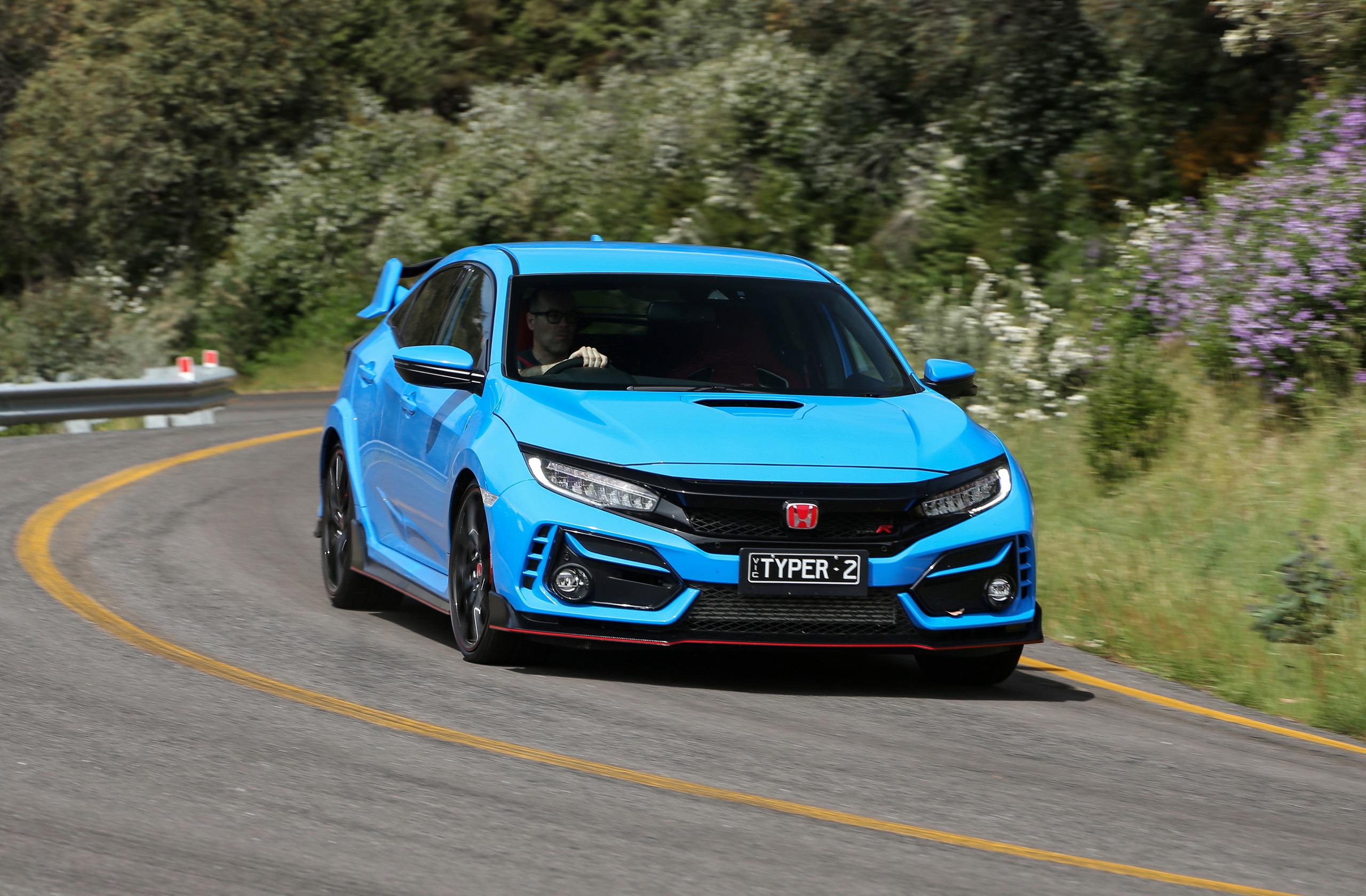 Download 2020 Honda Civic Type R - Front HD Wallpaper 2560x1679 #11