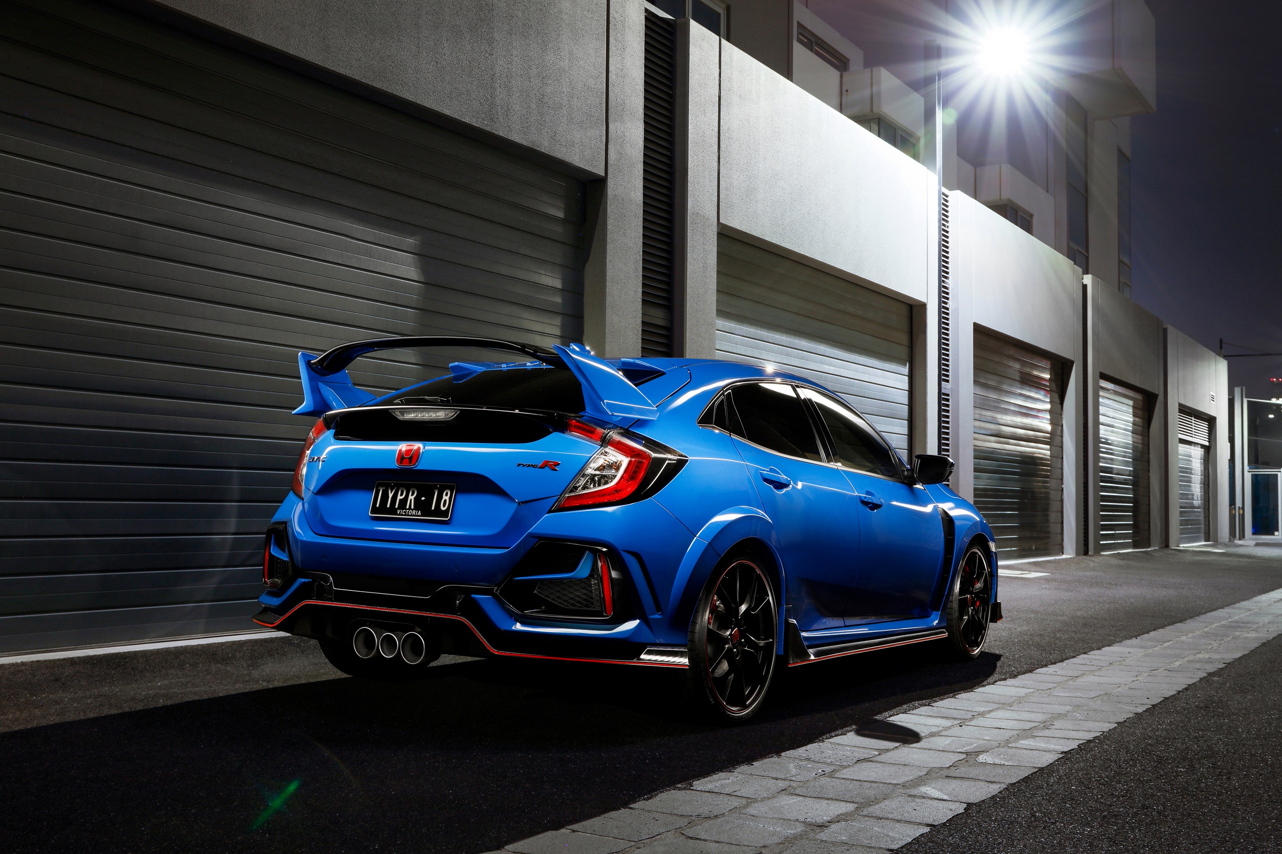 Download 2020 Honda Civic Type R - Rear Three-Quarter HD Wallpaper 2560x1706 #32