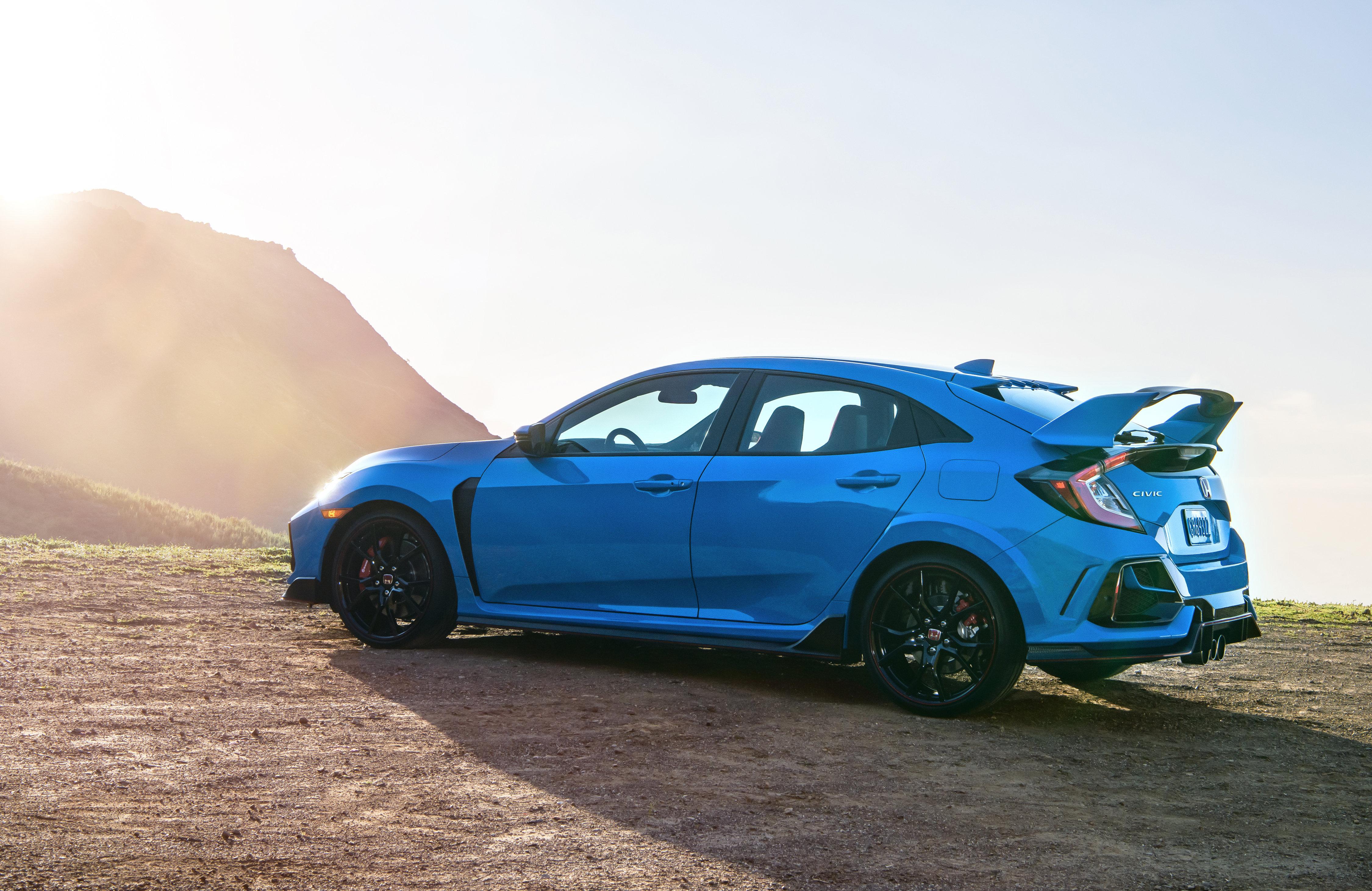 Download 2020 Honda Civic Type R - Rear Three-Quarter HD Wallpaper 4500x2921 #63