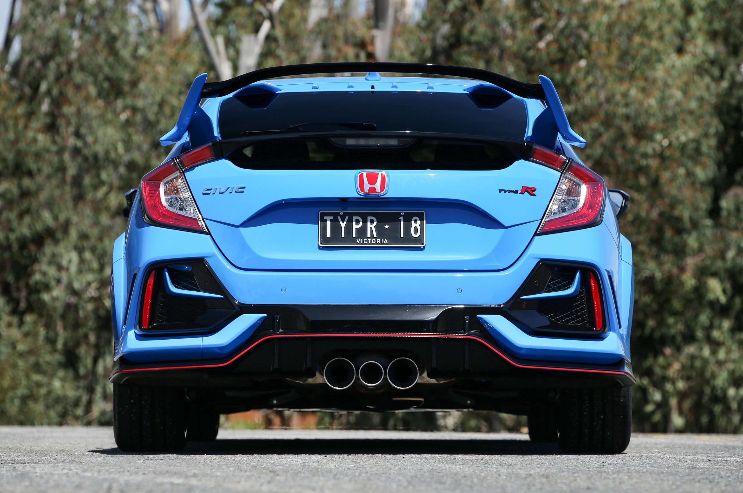Download 2020 Honda Civic Type R - Rear HD Wallpaper 2560x1697 #24