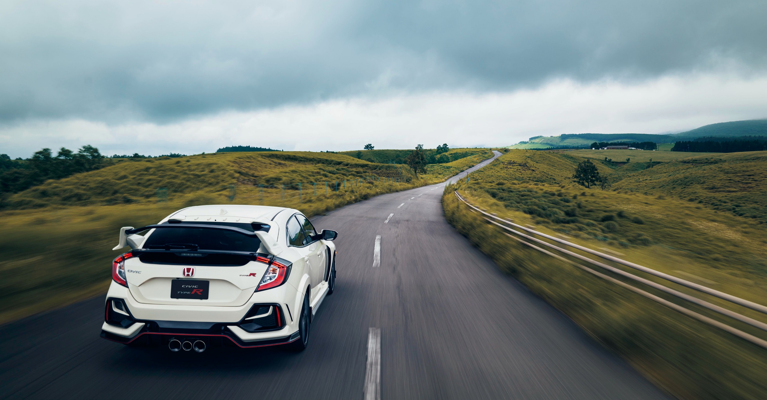 Download 2020 Honda Civic Type R - Rear HD Wallpaper 2560x1335 #53