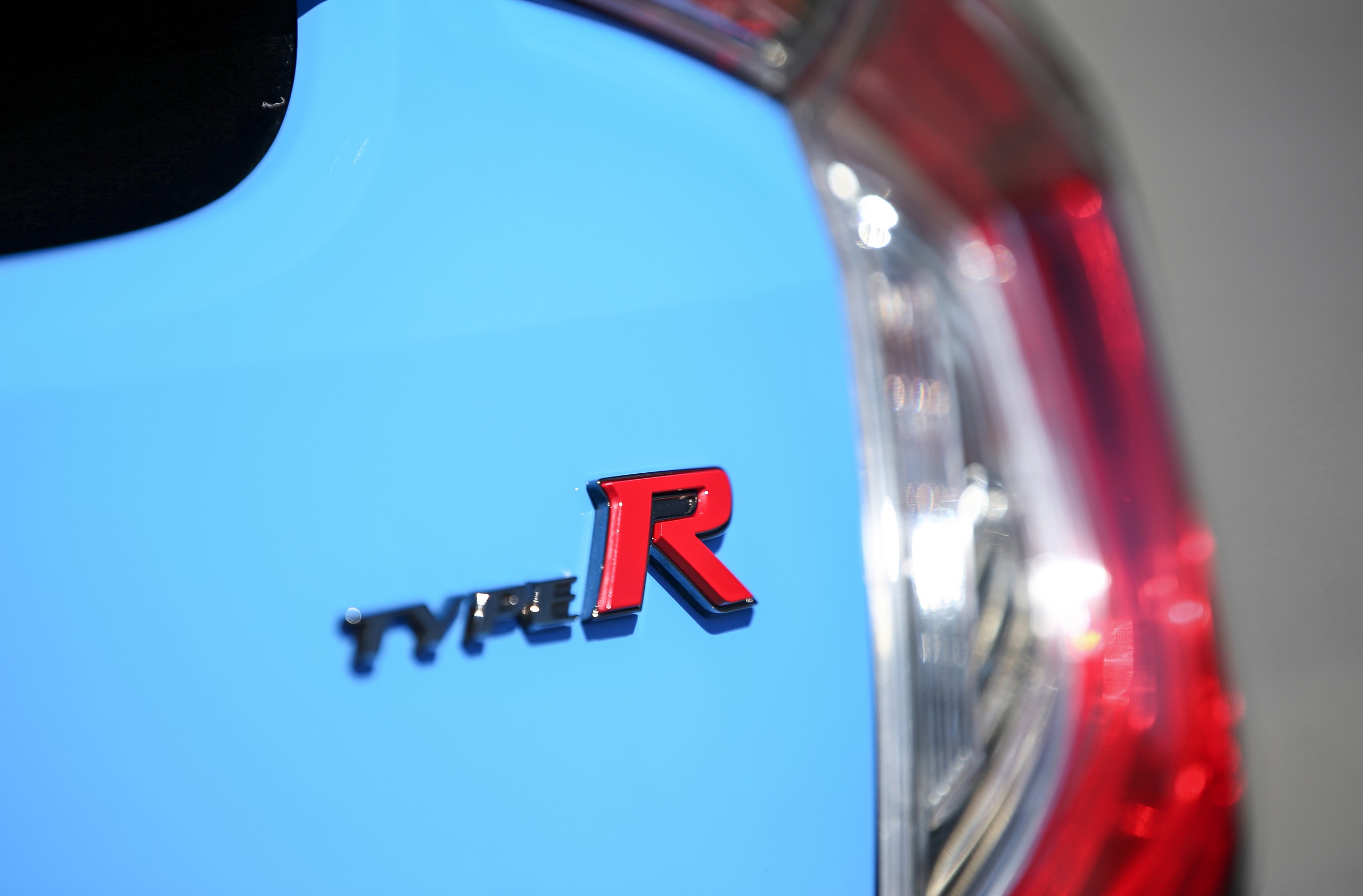 Download 2020 Honda Civic Type R - Tail Light HD Wallpaper 2560x1683 #35