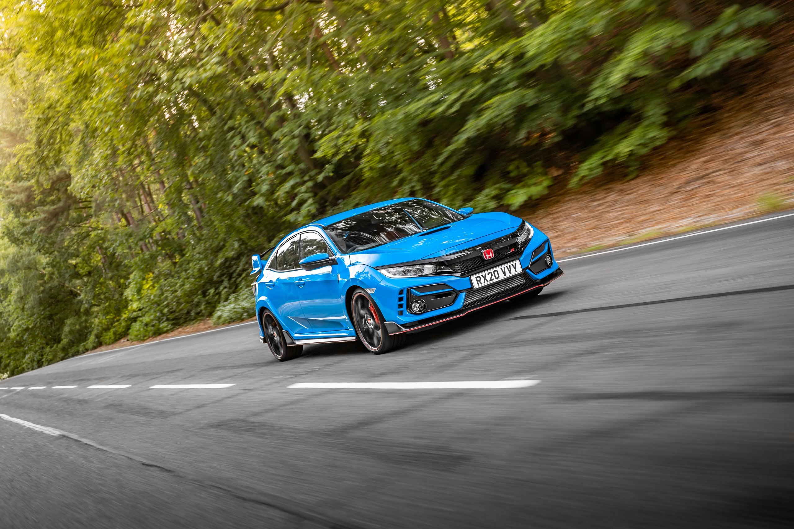Download 2020 Honda Civic Type R [UK-spec] - Front Three-Quarter HD Wallpaper 2560x1706 #11
